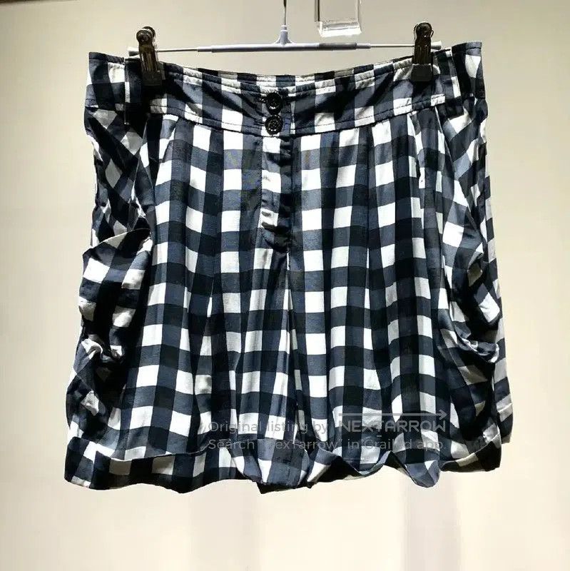Moschino Moschino Black Gingham Women's Shorts . Size 28" / US 6 / IT 42 - 1 Thumbnail