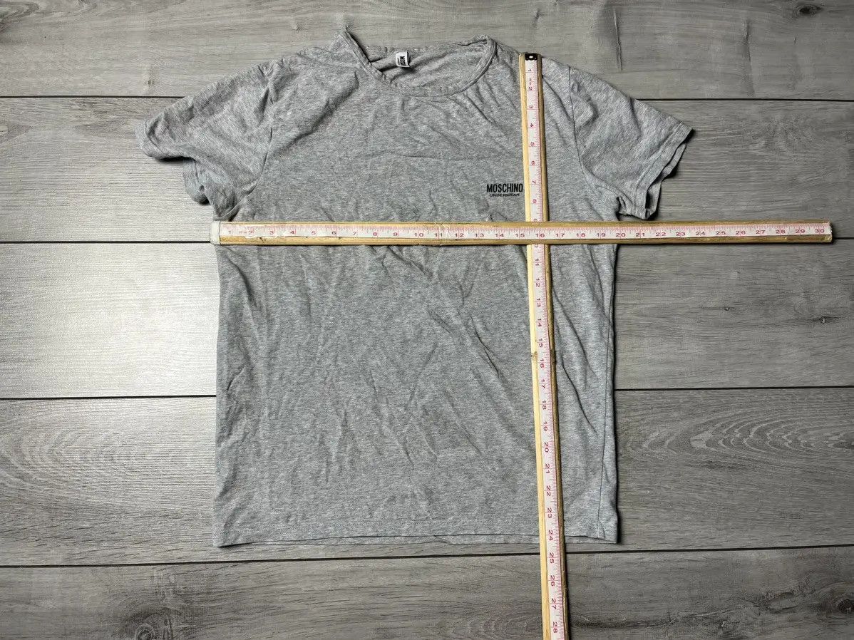 Moschino Moschino T-shirt logo size Medium Size US M / EU 48-50 / 2 - 5 Thumbnail
