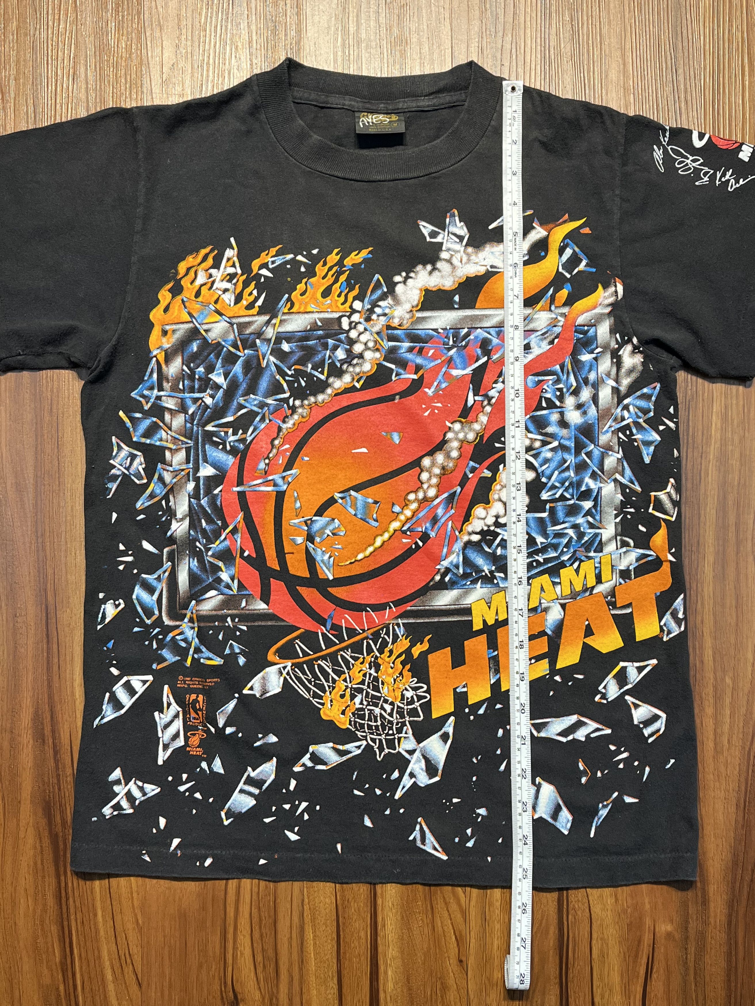Changes × Vintage Vintage 1992 Miami Heat Shattered Backboard Tee Size M Size US M / EU 48-50 / 2 - 8 Thumbnail