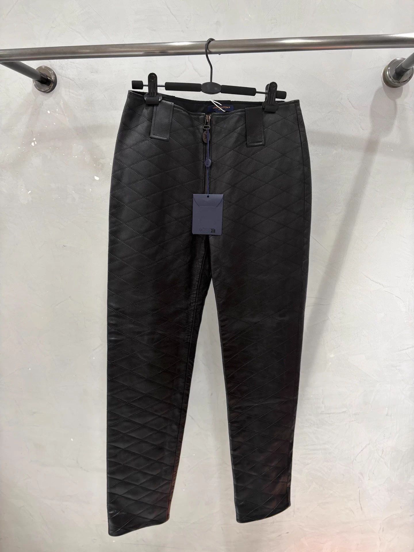Louis Vuitton LV 24 Black Quilted Lambskin Leather Pants 38 Size 27" / US 4 / IT 40 - 1 Thumbnail