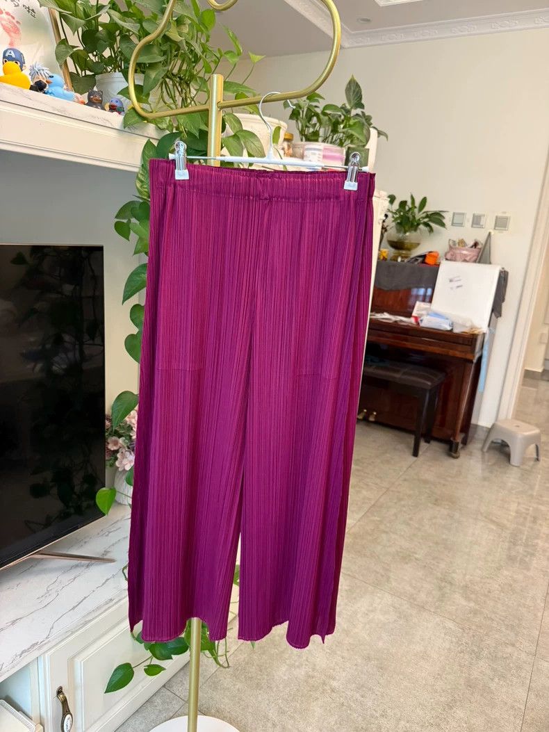Issey Miyake Issey Miyake size:3 Purple pleated straight-leg wide-leg p Size 31" - 1 Thumbnail