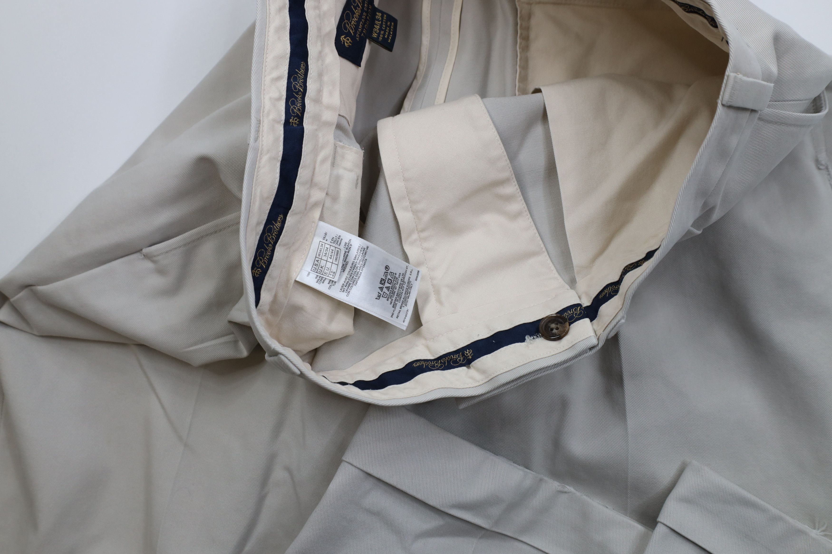 Brooks Brothers Brooks Brothers Heavy Thompson Advantage Chino Pants Stone Size US 34 / EU 50 - 10 Thumbnail