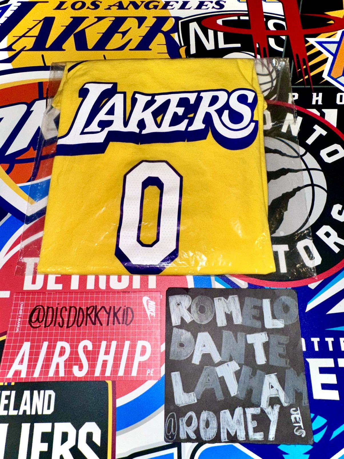 Nike Gold/Yellow Los Angeles Lakers Kyle Kuzma #0 Nike Jersey Tee Size US S / EU 44-46 / 1 - 3 Thumbnail