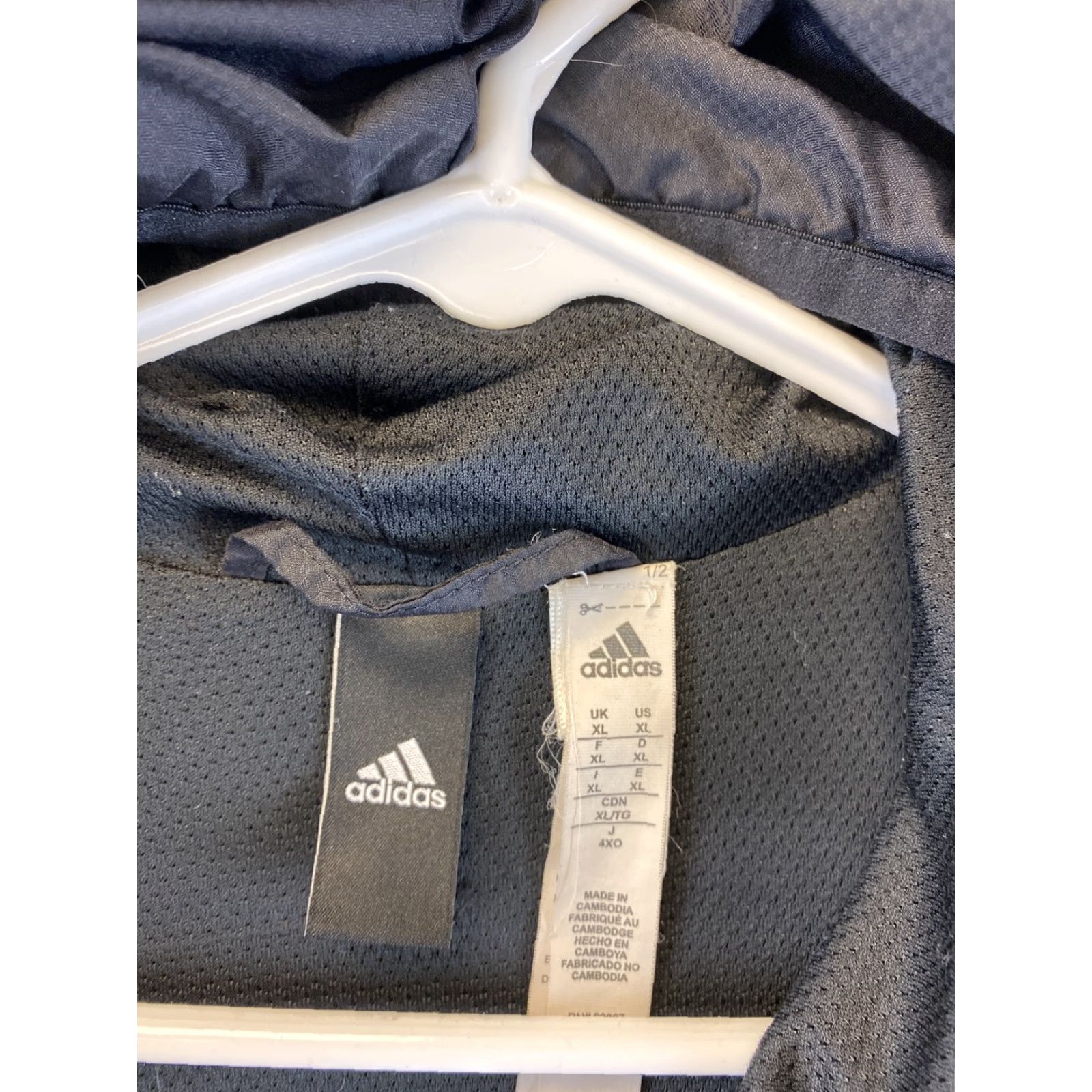 Adidas adidas Windbreaker Jacket Mens XL Black Sports Casual All Seasons Athletic - 89-25 Size US XL / EU 56 / 4 - 3 Thumbnail