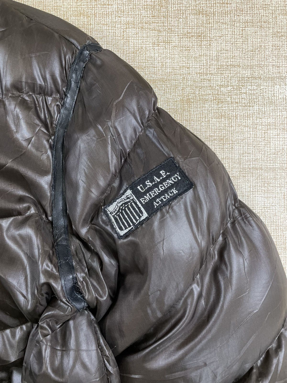Vintage Vintage USAF Emergency Attack Faux Fur Puffer Jacket Size US L / EU 52-54 / 3 - 10 Thumbnail