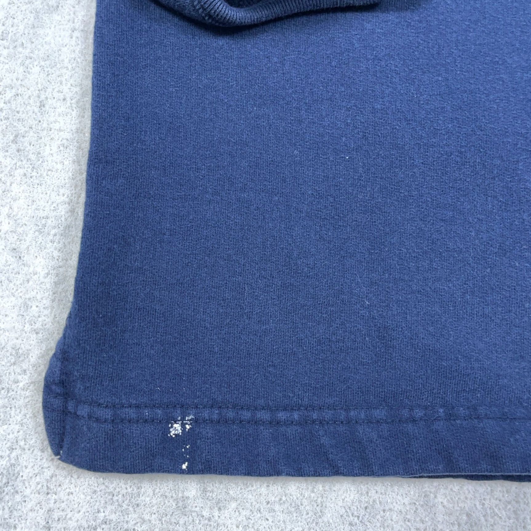 Tommy Hilfiger VINTAGE Tommy Hilfiger Sweatshirt Men Large Navy Blue Crewneck 90s Logo Embroidered Hits Size US L / EU 52-54 / 3 - 4 Thumbnail