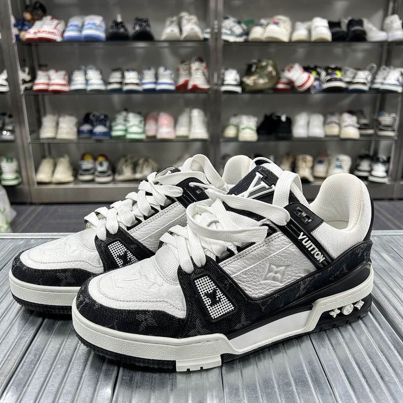 Louis Vuitton Louis Vuitton Trainer Black and White Casual Sneakers - Size US 8 / EU 41 - 1 Thumbnail