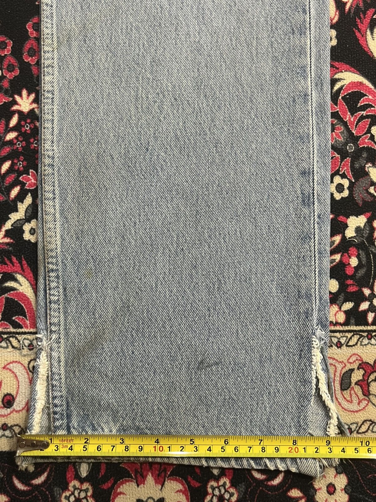 Levi's Vintage 90s Levi’s 501 Buttonfly Light Blue Washed Rip Jeans Size US 36 / EU 52 - 20 Thumbnail
