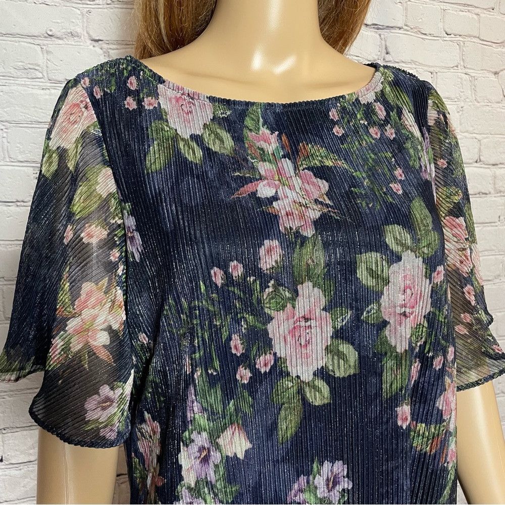 Adrianna Papell NWT New $99 Adrianna Papell Crinkle Floral Flutter Sleeve T Size M / US 6-8 / IT 42-44 - 3 Thumbnail