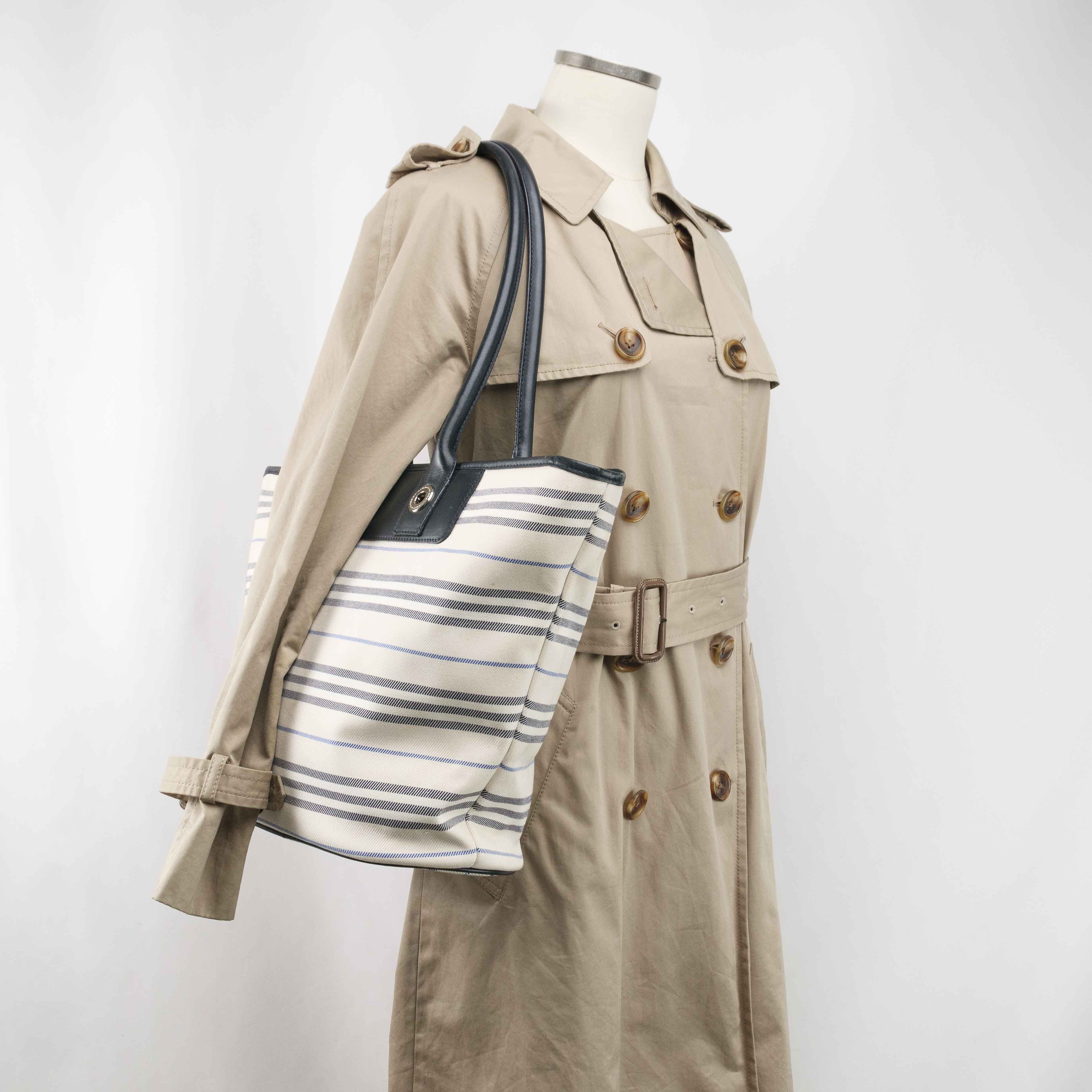 Burberry Burberry Striped Canvas Leather Tote Bag Size ONE SIZE - 20 Thumbnail