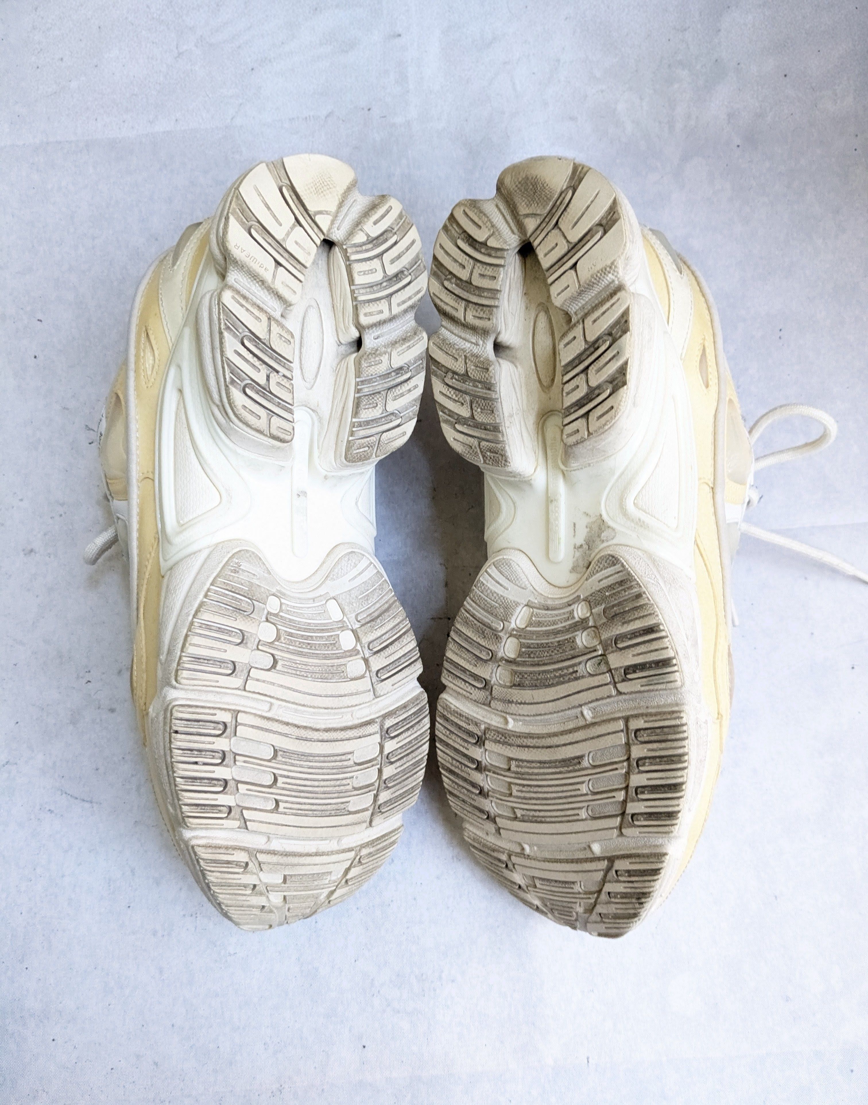Adidas × Raf Simons Adidas x raf simons ozweego bunny cream 9 Size US 9 / EU 42 - 17 Thumbnail