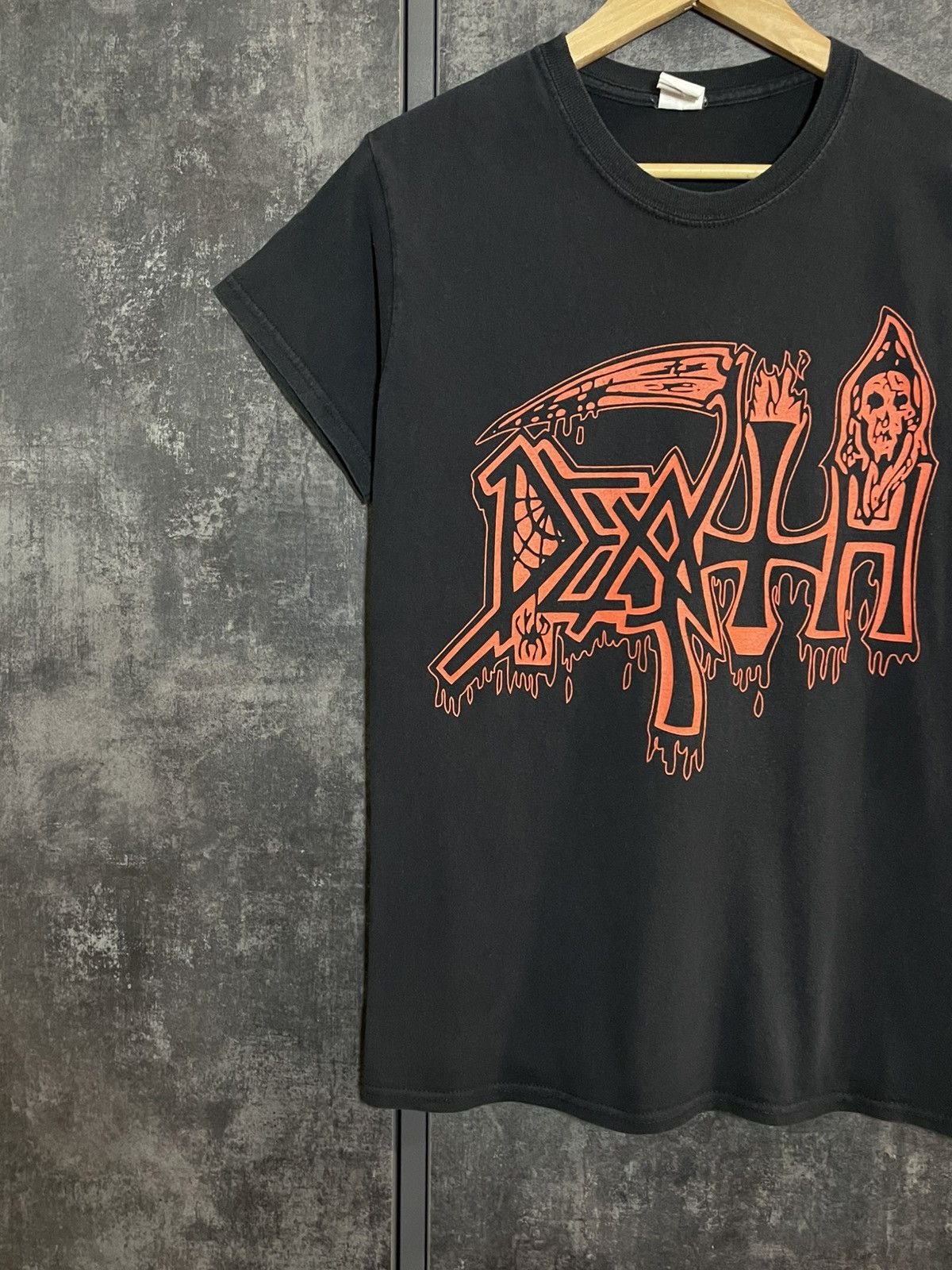 Vintage Vintage Death 2009 Rock Band Tshirt 3D Darkthrone Deftones Size US S / EU 44-46 / 1 - 5 Thumbnail
