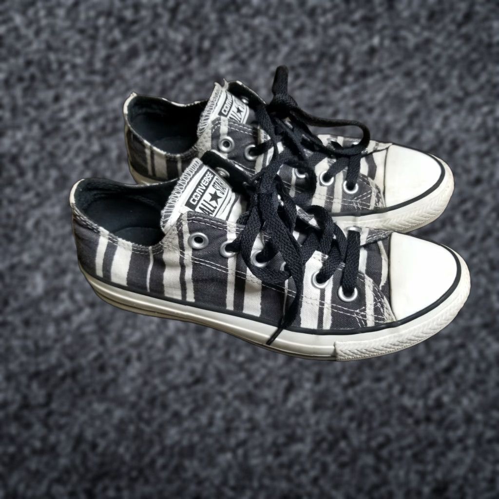 Converse Converse All-Star OX Womens Sneakers 7 Black White Zebra Print Athletic Size US 7 / IT 37 - 1 Thumbnail