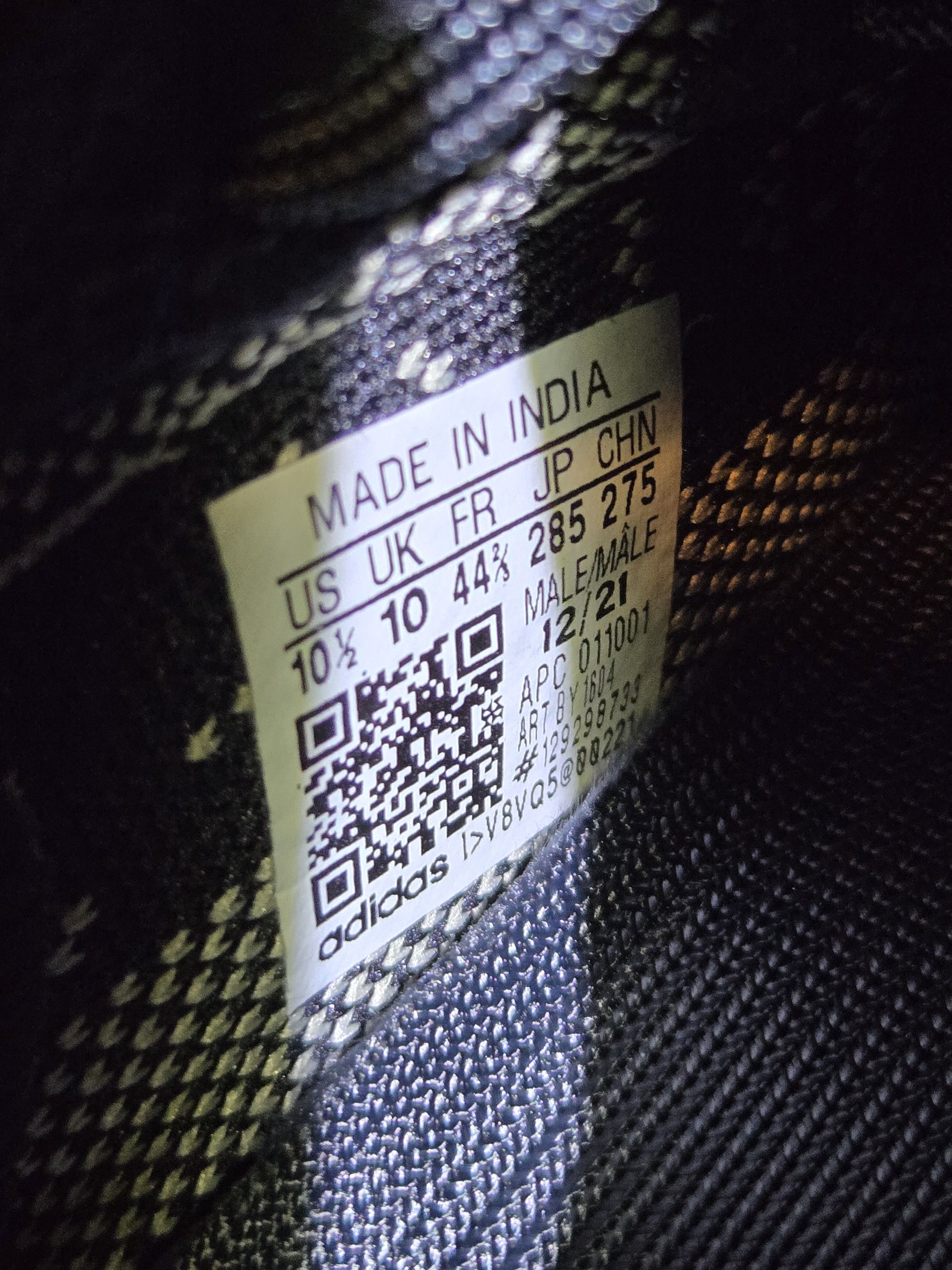 Adidas Yeezy Boost 350 v2 Black/White Size US 10.5 / EU 43-44 - 13 Thumbnail