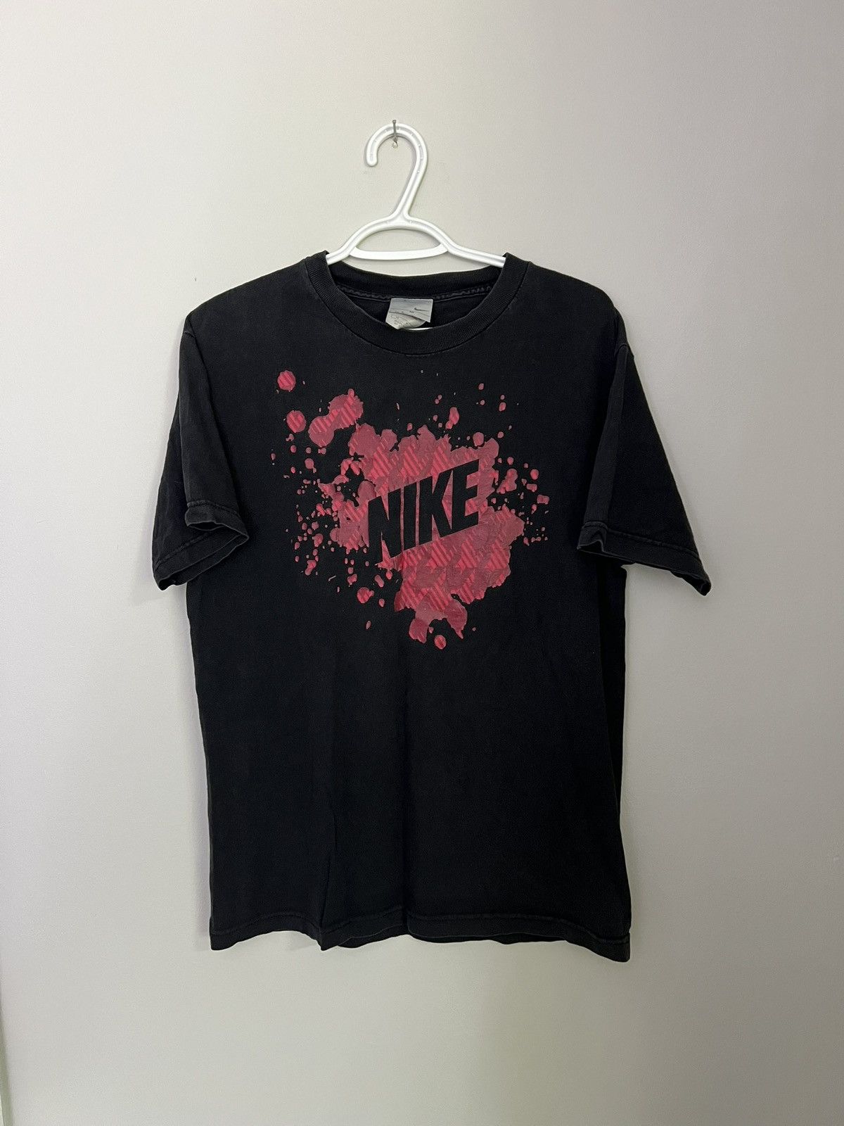 Nike Vintage 90/00s Nike Paint Splatter Graphic Tee Size US M / EU 48-50 / 2 - 1 Thumbnail