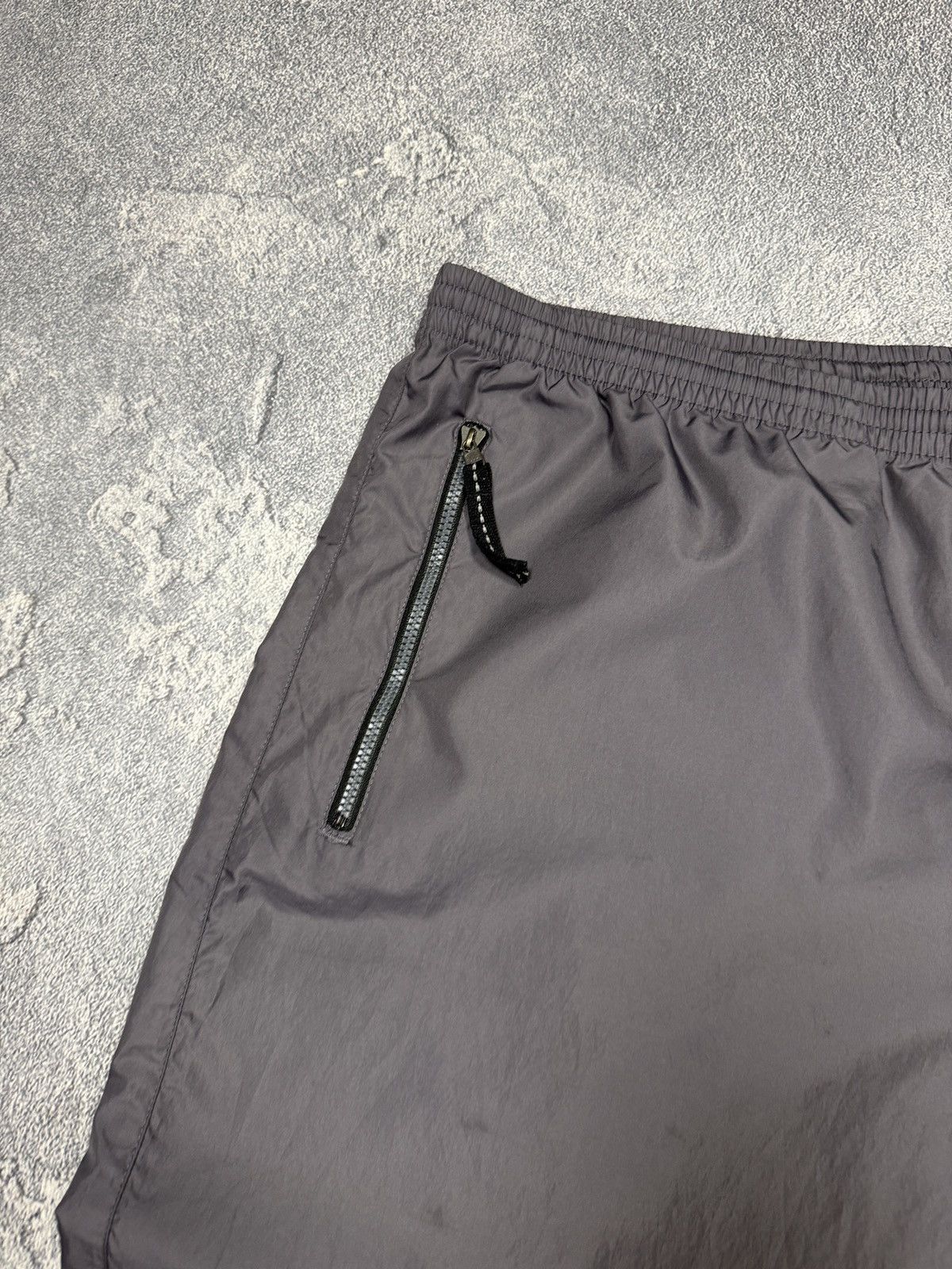 Nike Vintage Nike Track Pants Y2K Size US 36 / EU 52 - 5 Thumbnail