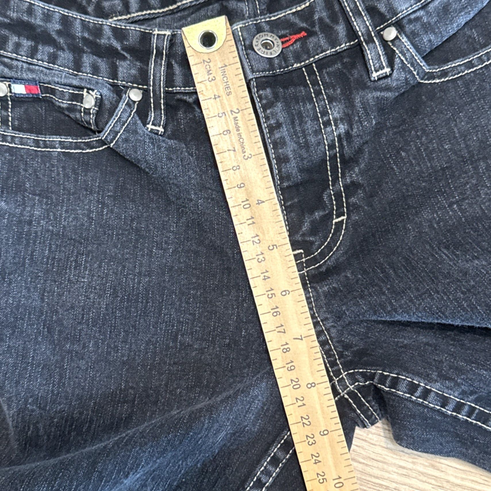 Tommy Hilfiger VINTAGE Tommy Hilfiger Women's Crop Jeans Size 2 Black Denim Split Hem 90s Size 26" / US 2 / IT 38 - 5 Thumbnail