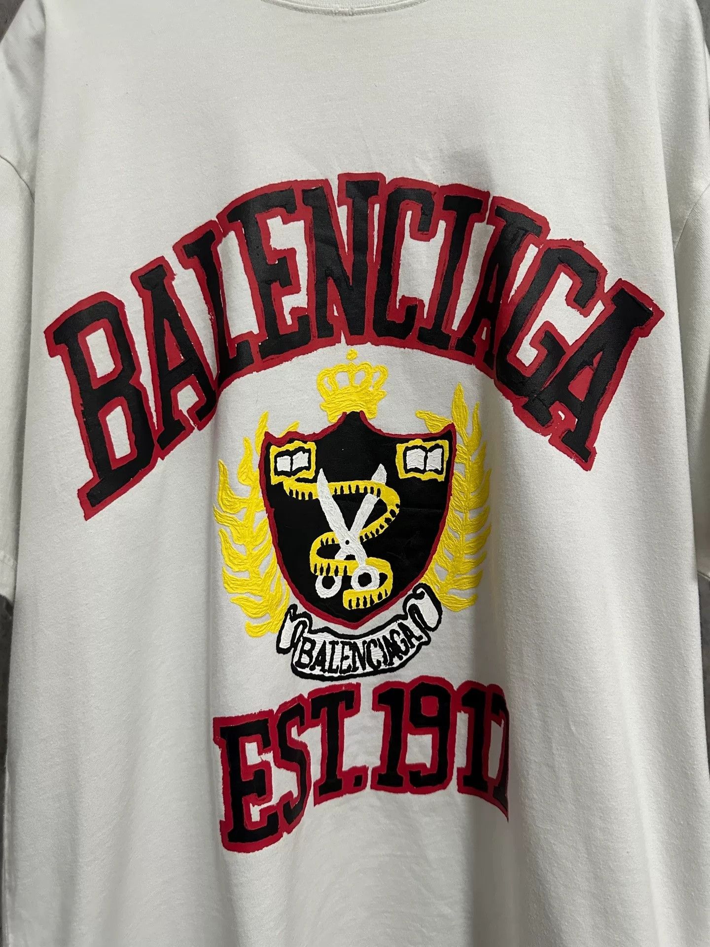 Balenciaga Balenciaga Scissors Crown Wheat Logo T-Shirt Size US S / EU 44-46 / 1 - 2 Thumbnail