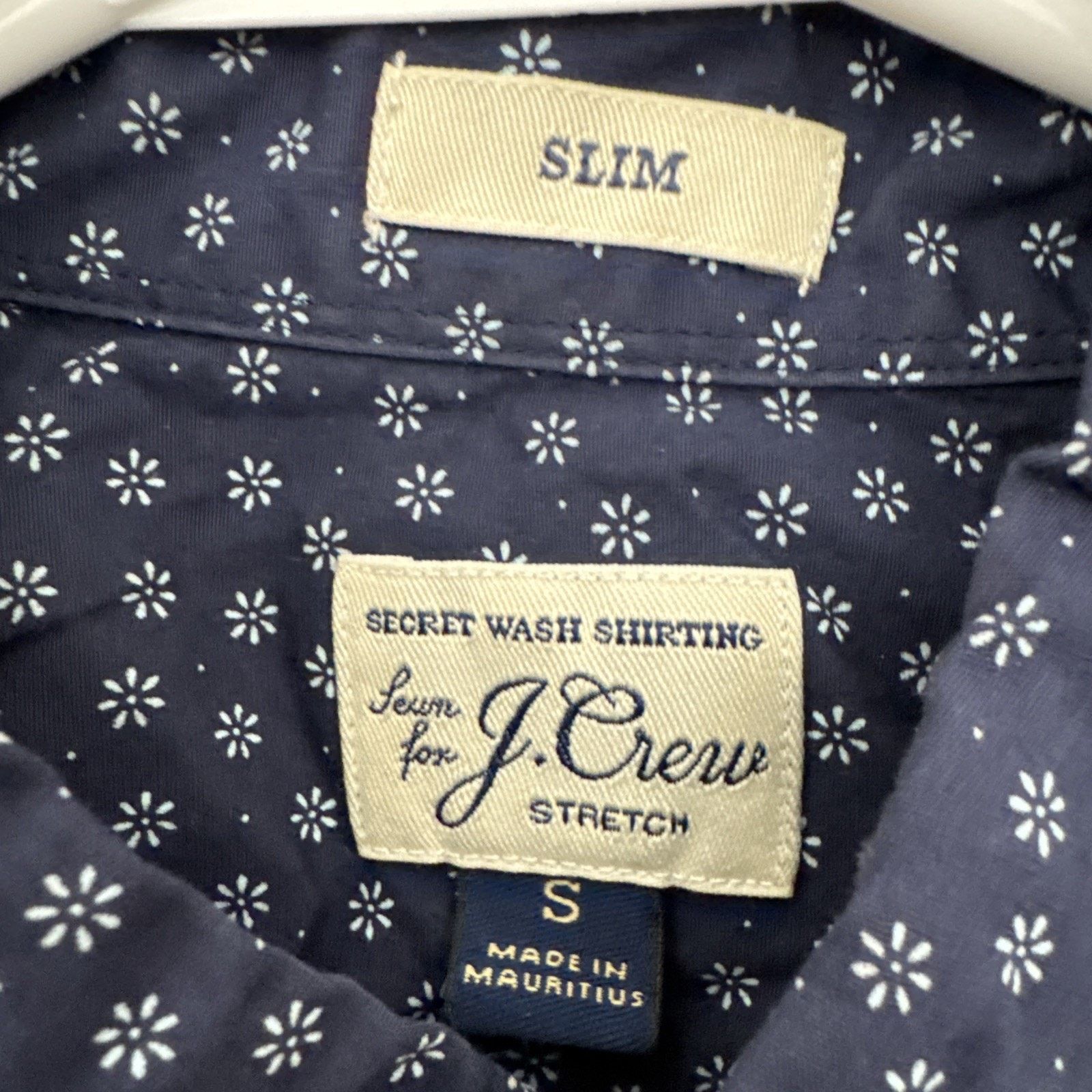 J.Crew J Crew Button Up Shirt Men Small Slim Fit Preppy Floral Size US S / EU 44-46 / 1 - 5 Thumbnail