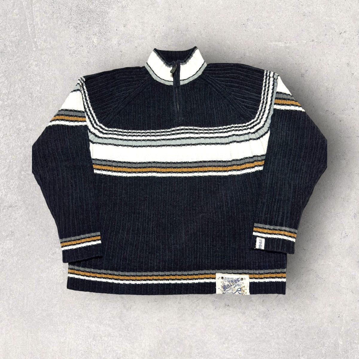 Vintage Vintage Raider Brand Jeans sweater Size US XL / EU 56 / 4 - 1 Thumbnail
