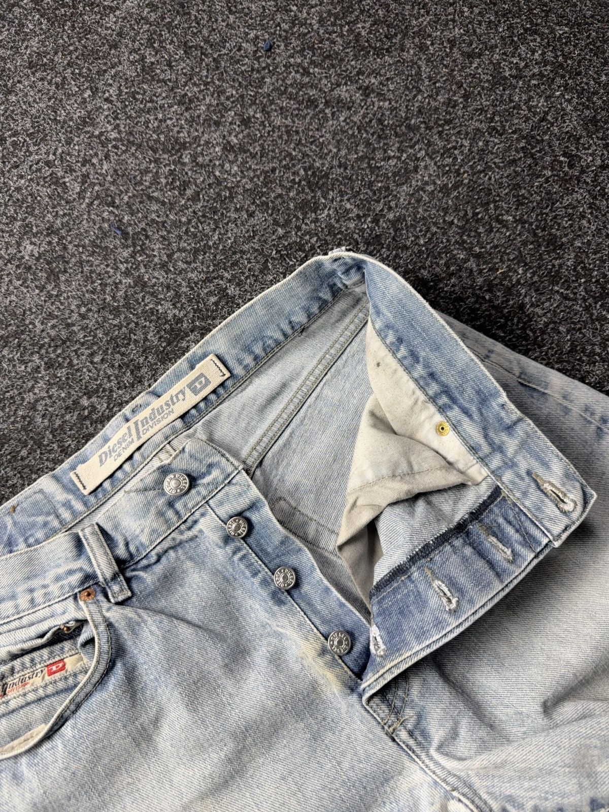 Diesel Vintage Retro Diesel Industry Jeans Made in Italy Light Wash Size US 31 - 10 Thumbnail