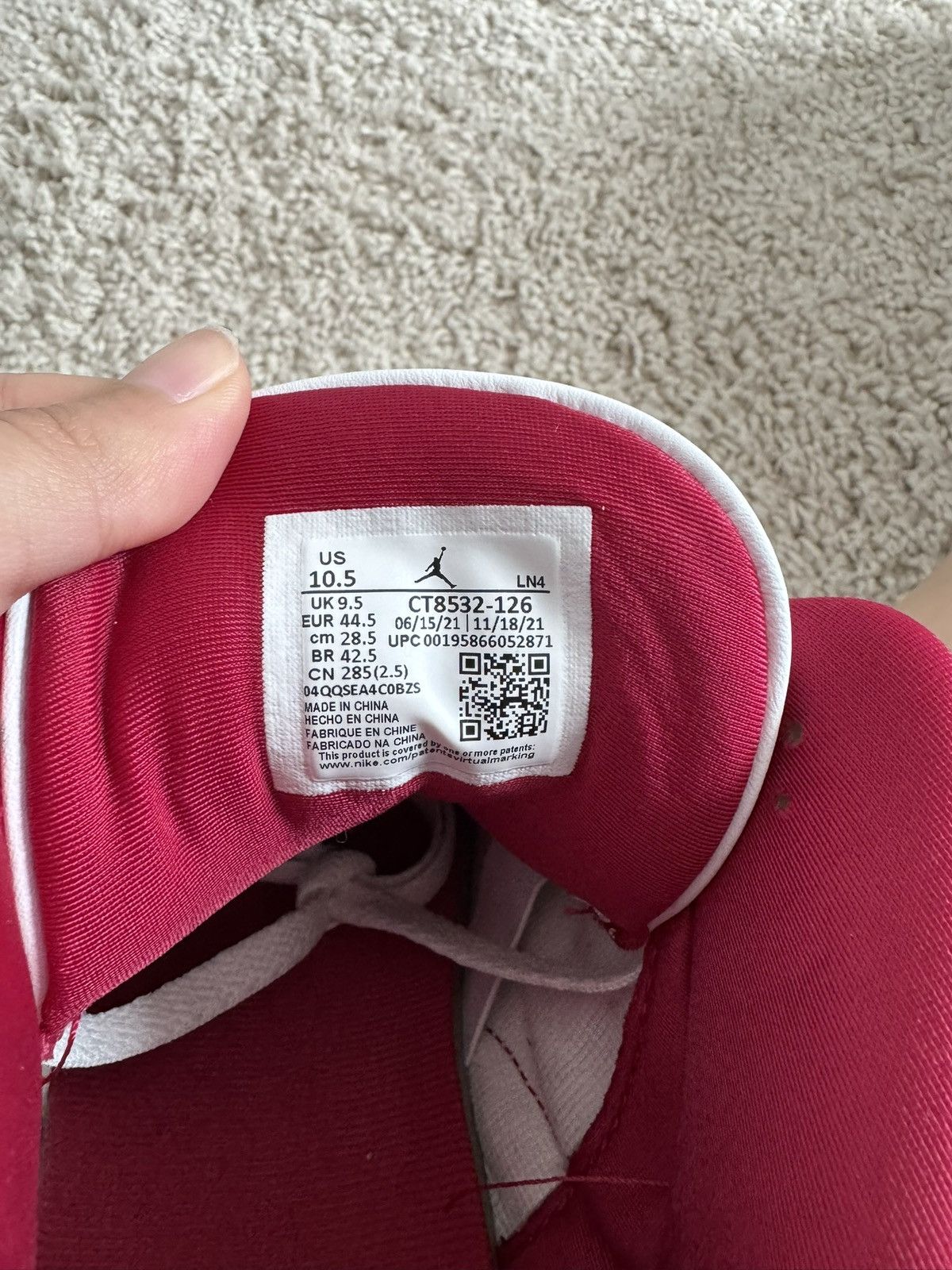 Jordan Brand × Nike Jordan 3 Cardinal Size US 10.5 / EU 43-44 - 6 Thumbnail
