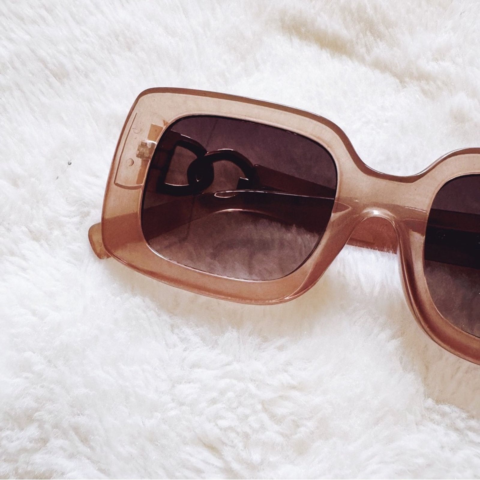 Other Camille Clear Tan Oversized Square Sunglasses Size ONE SIZE - 2 Thumbnail