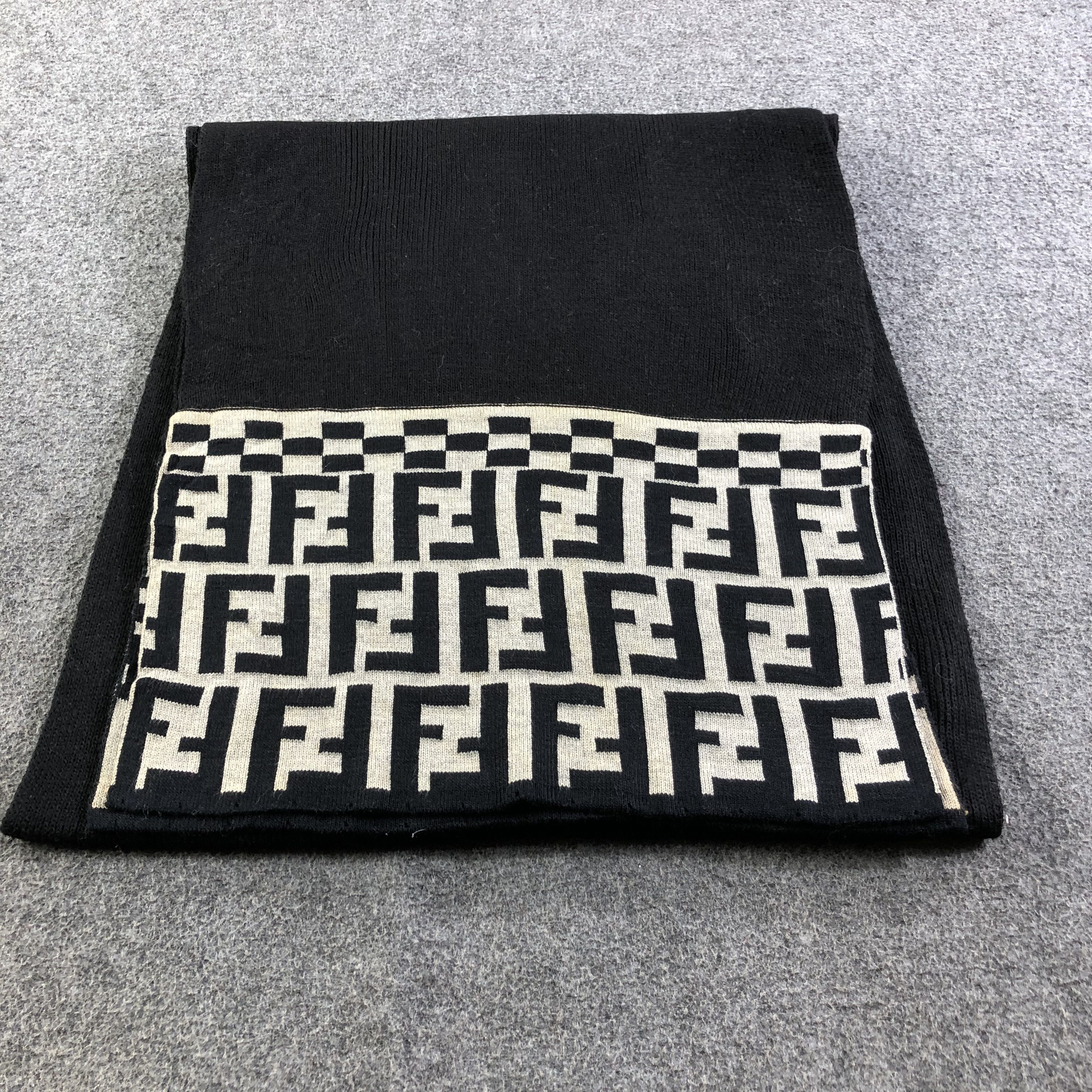 Japanese Brand Fendi Monogram Wool Scarf Muffler V1721 Size ONE SIZE - 3 Thumbnail