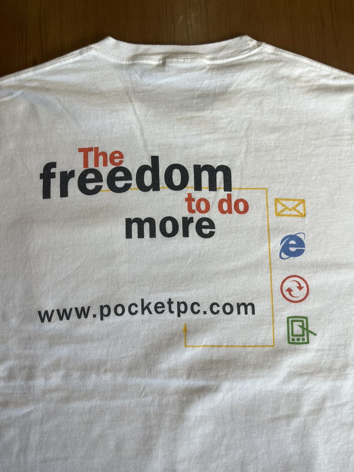 Microsoft Vintage Club Pocket PC The freedom to do more 90’s Tshirt Size US XL / EU 56 / 4 - 9 Thumbnail