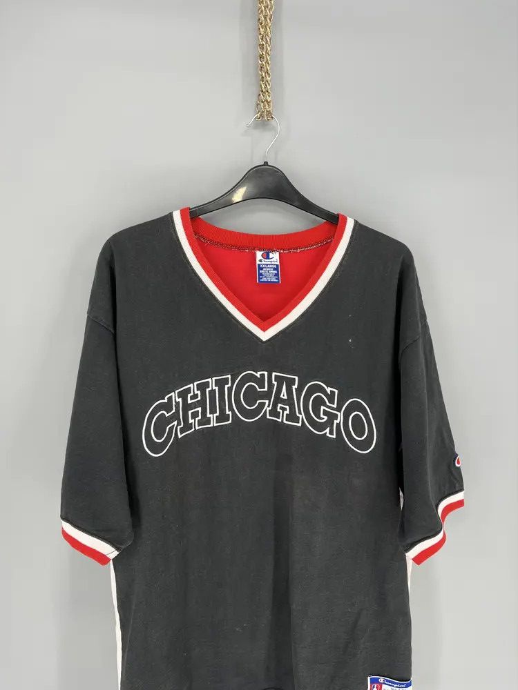 Champion Vintage 90s chempion Chicago Bulls t-Shirt Size US XL / EU 56 / 4 - 4 Thumbnail