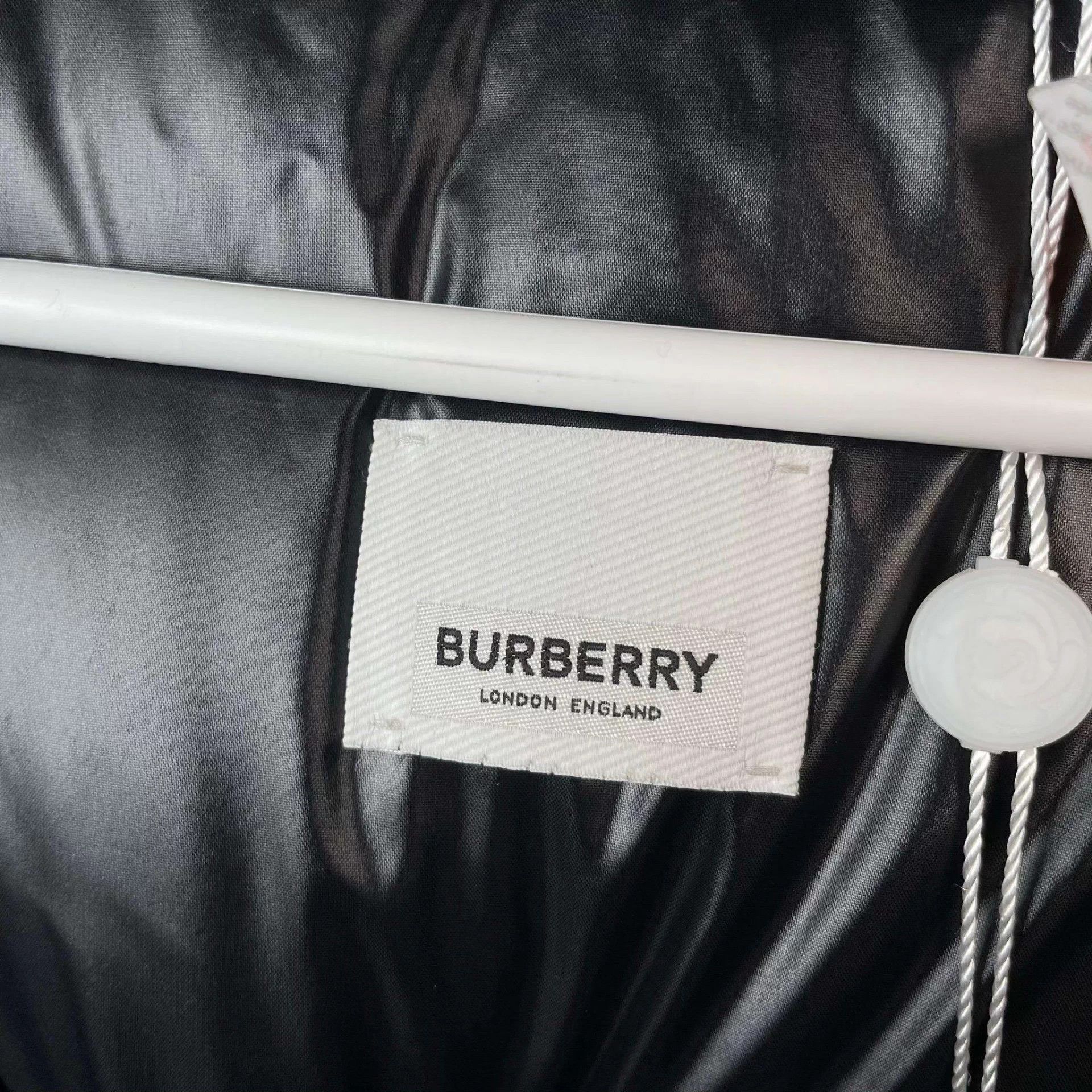 Burberry Burberry black S down jacket Size US M / EU 48-50 / 2 - 4 Thumbnail