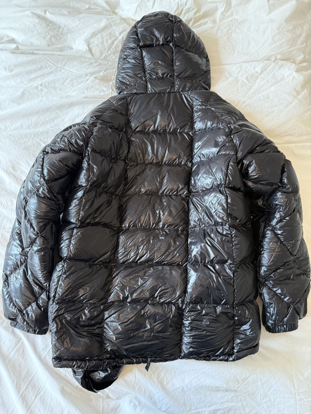 And Wander Brand new And Wander hooded down jacket Size US L / EU 52-54 / 3 - 2 Thumbnail