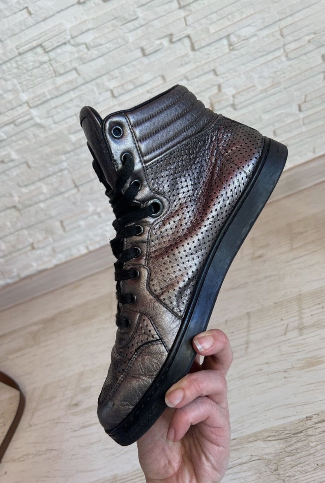 Gucci Gucci Metallic Leather Sneakers – Size 7 Size US 8 / EU 41 - 8 Thumbnail