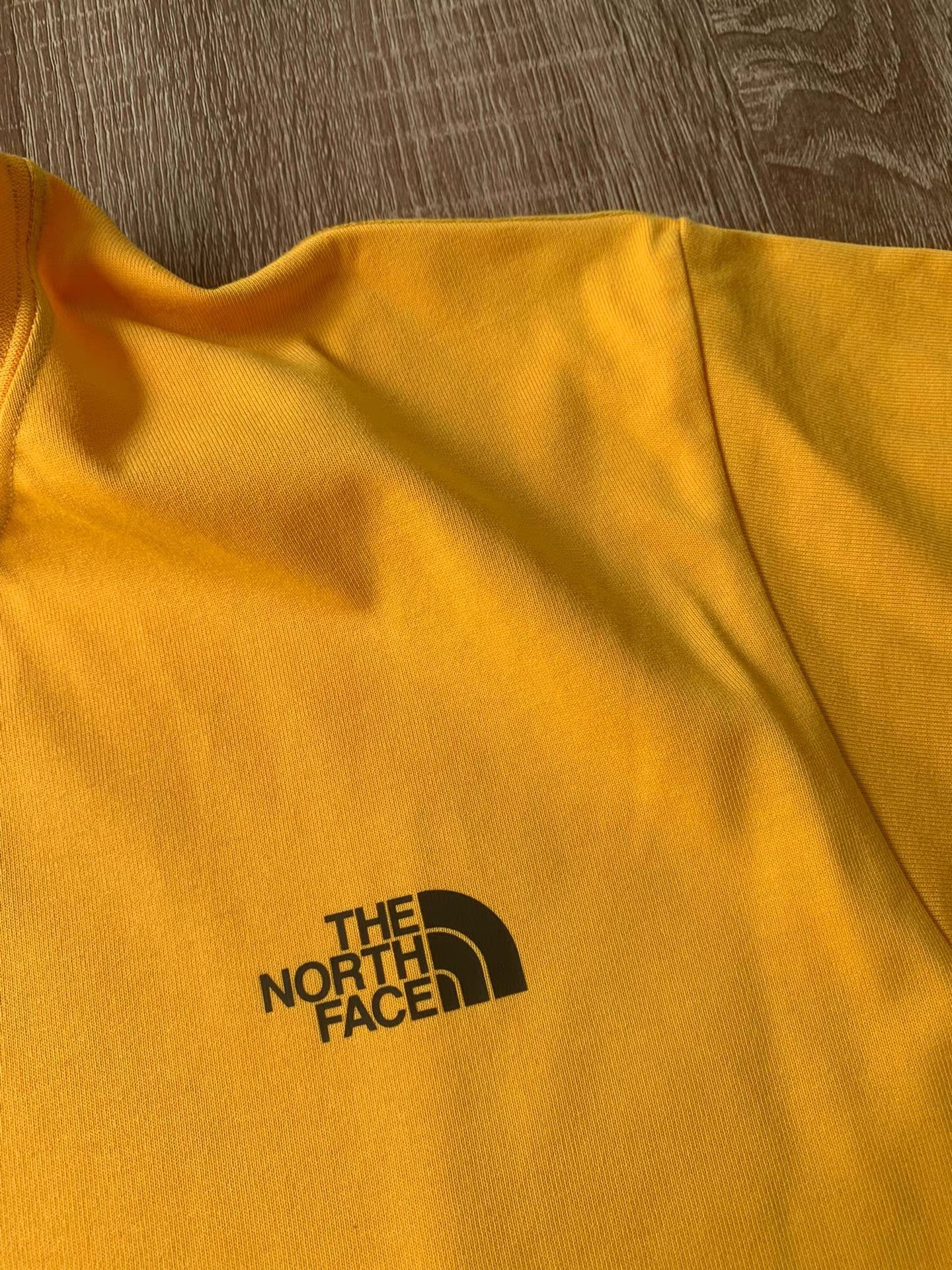 The North Face Unisex Nature Phenomenon Short Sleeve T-Shirt Ｑ22 Size US M / EU 48-50 / 2 - 4 Thumbnail