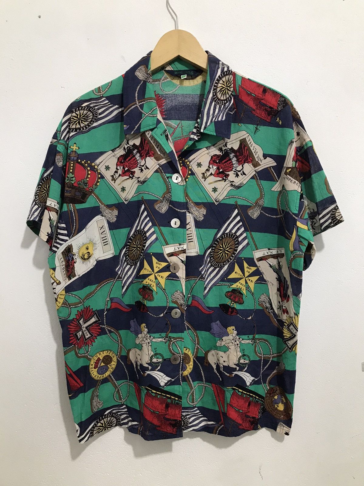Undefined luxury Shirt Horoscop Print issey style