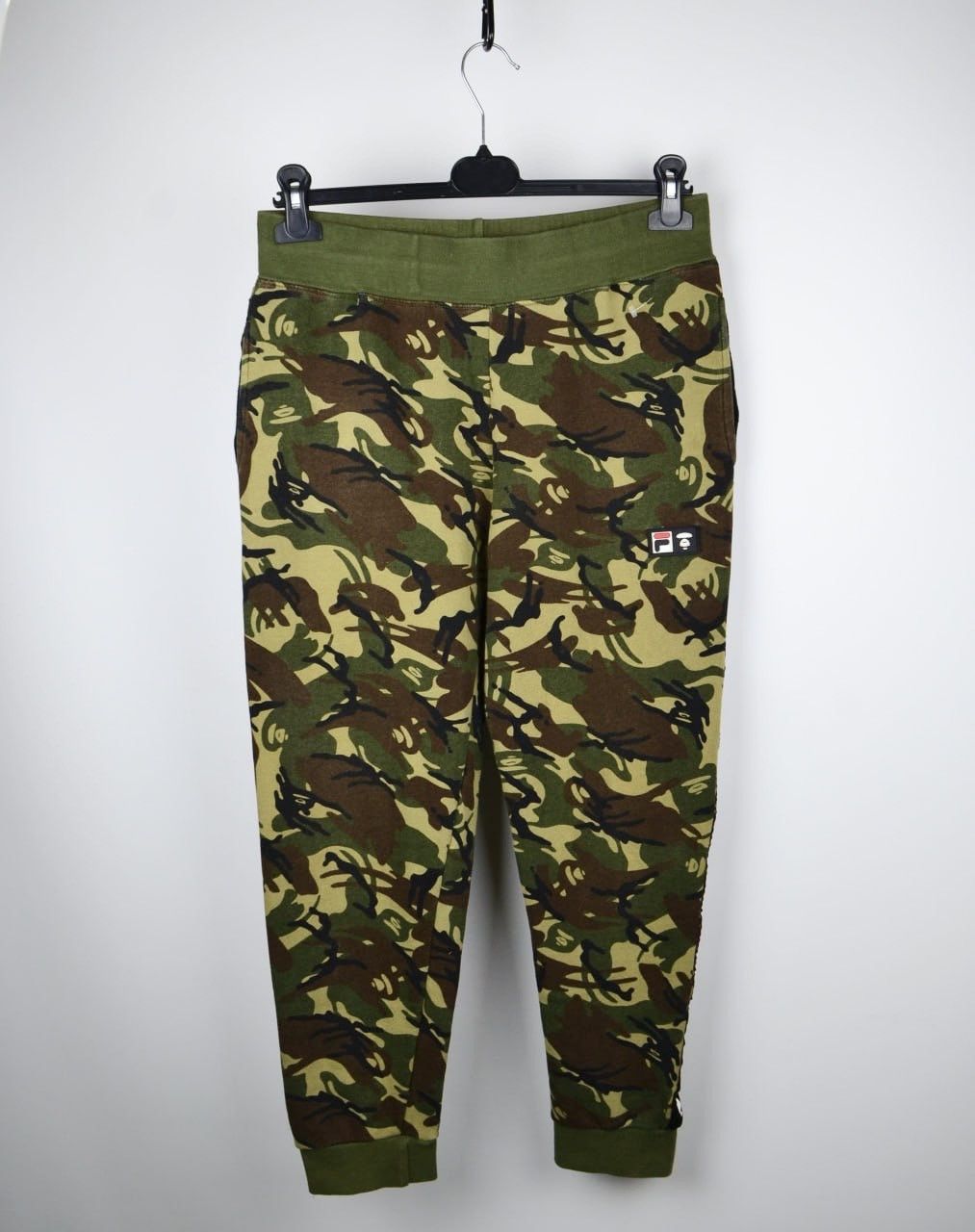 Aape × Fila Rare fila x aape by bathing ape Pants Sweatpants Camo Size US 30 / EU 46 - 1 Thumbnail