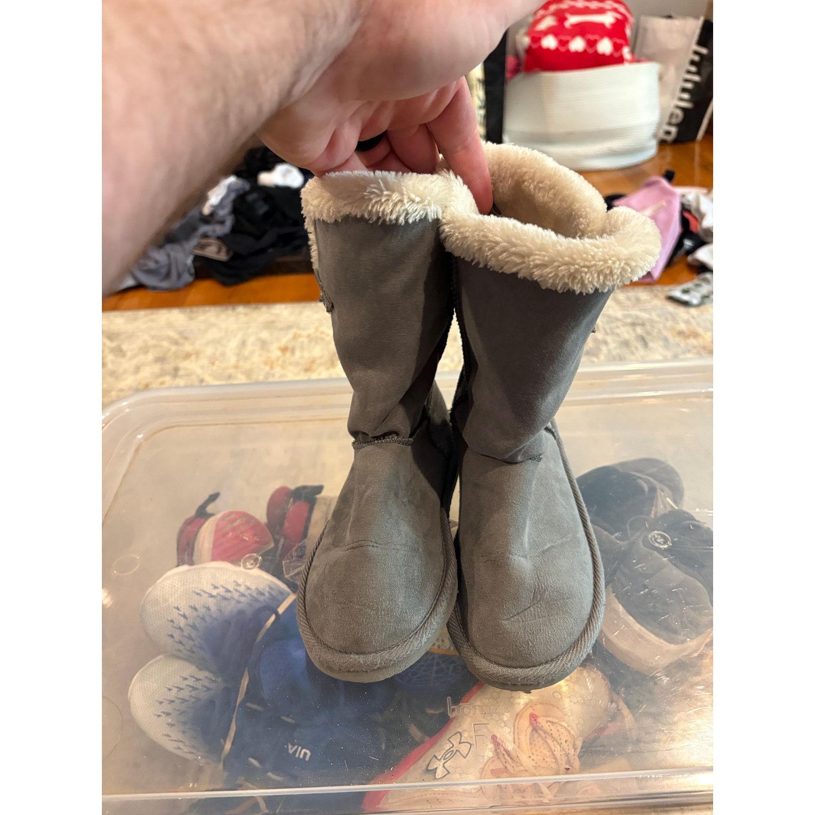 Old Navy Old Navy Tall Grey Faux Suede Boots Women’s Size 2 Shearling Size US 4 / IT 34 - 2 Thumbnail