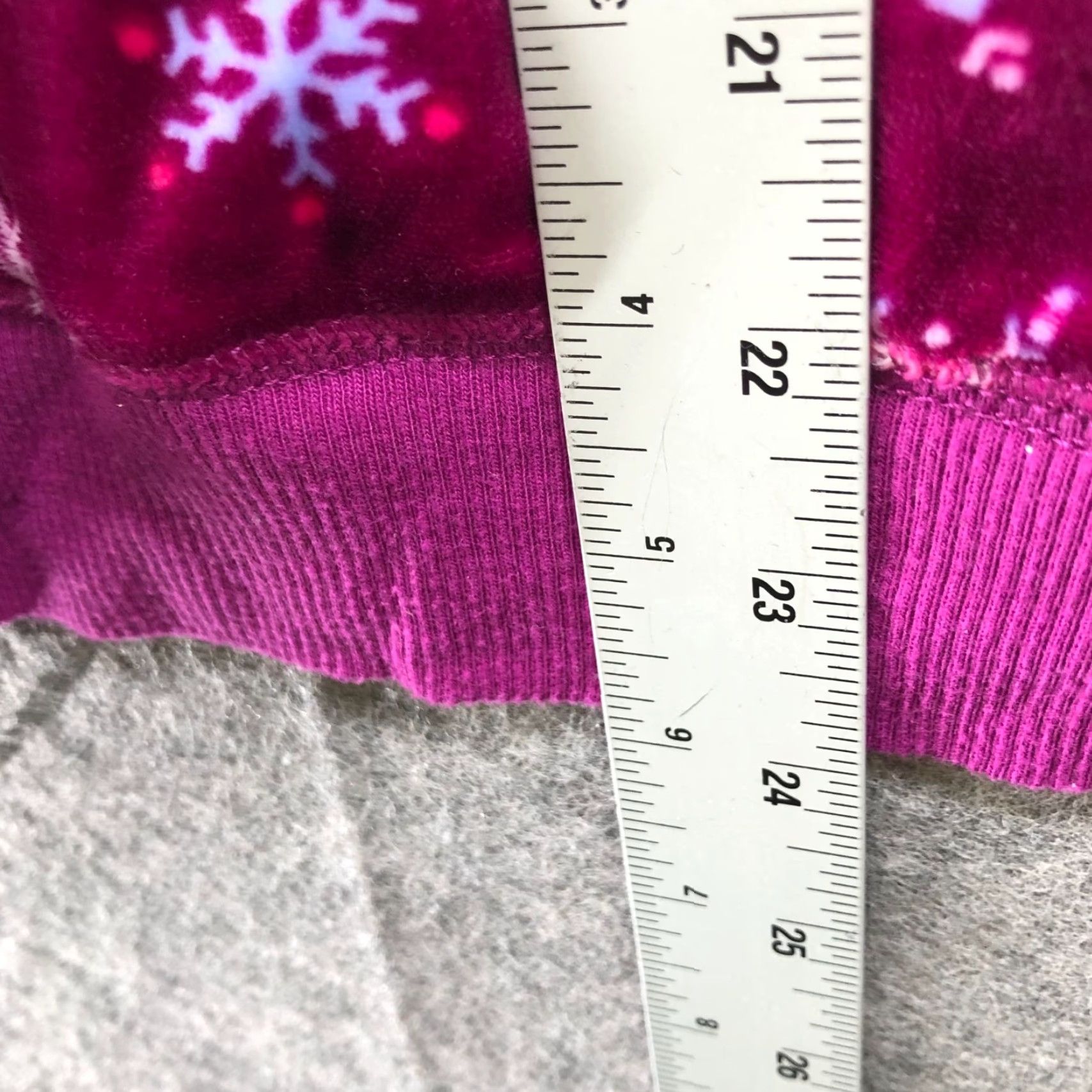 Vintage Jane & Bleecker Pajama Set Womens L Plush Holiday Snowflake Print Pink Violet Nightwear Lounge Set Womens L Pink Holiday Snowflake Plush Size ONE SIZE - 6 Thumbnail