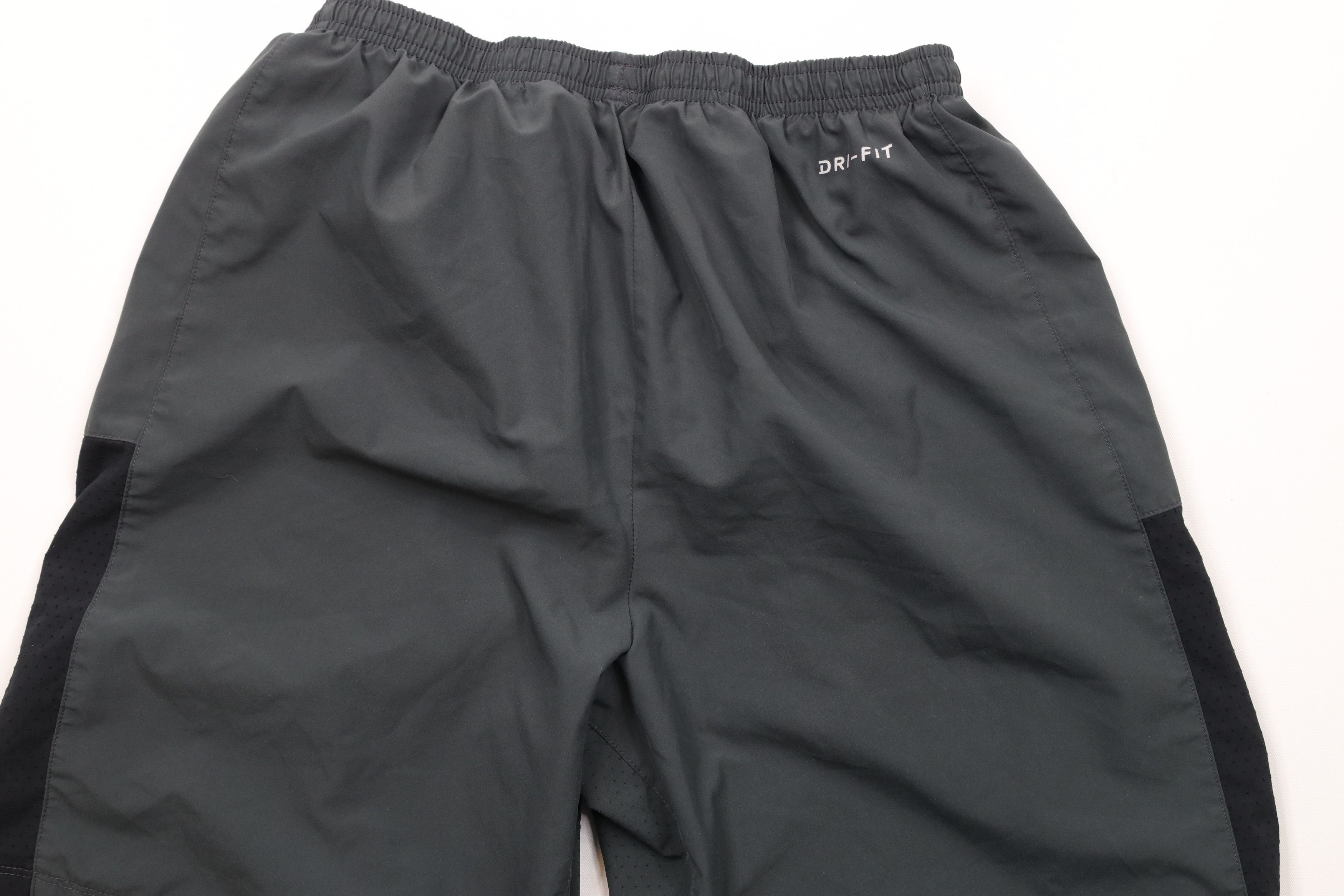 Nike × Vintage Vintage Nike Block Travis Scott Swoosh Lined Shorts Gray Size US 32 / EU 48 - 10 Thumbnail
