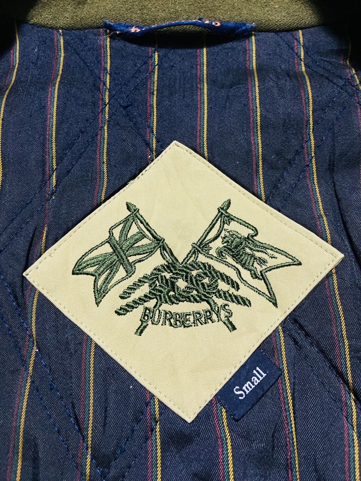 Burberry Vintage Burberry Distressed Jacket Size US L / EU 52-54 / 3 - 14 Thumbnail