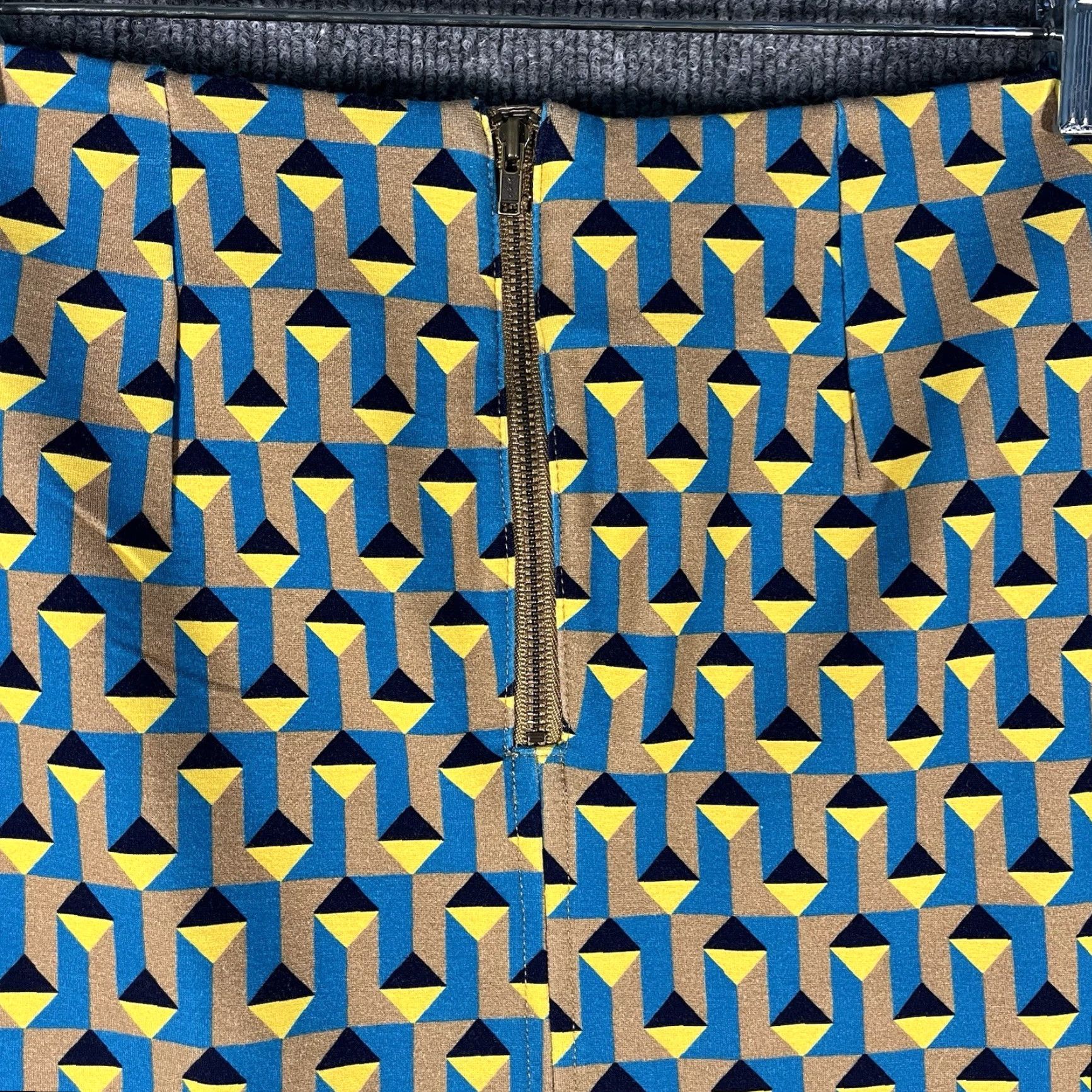 Anthropologie Anthropologie Maeve The Marisela Mod Mini Skirt Blue Geometric Print S Skirt Women Small Blue Mini Skirt Womens Size 28" / US 6 / IT 42 - 6 Thumbnail