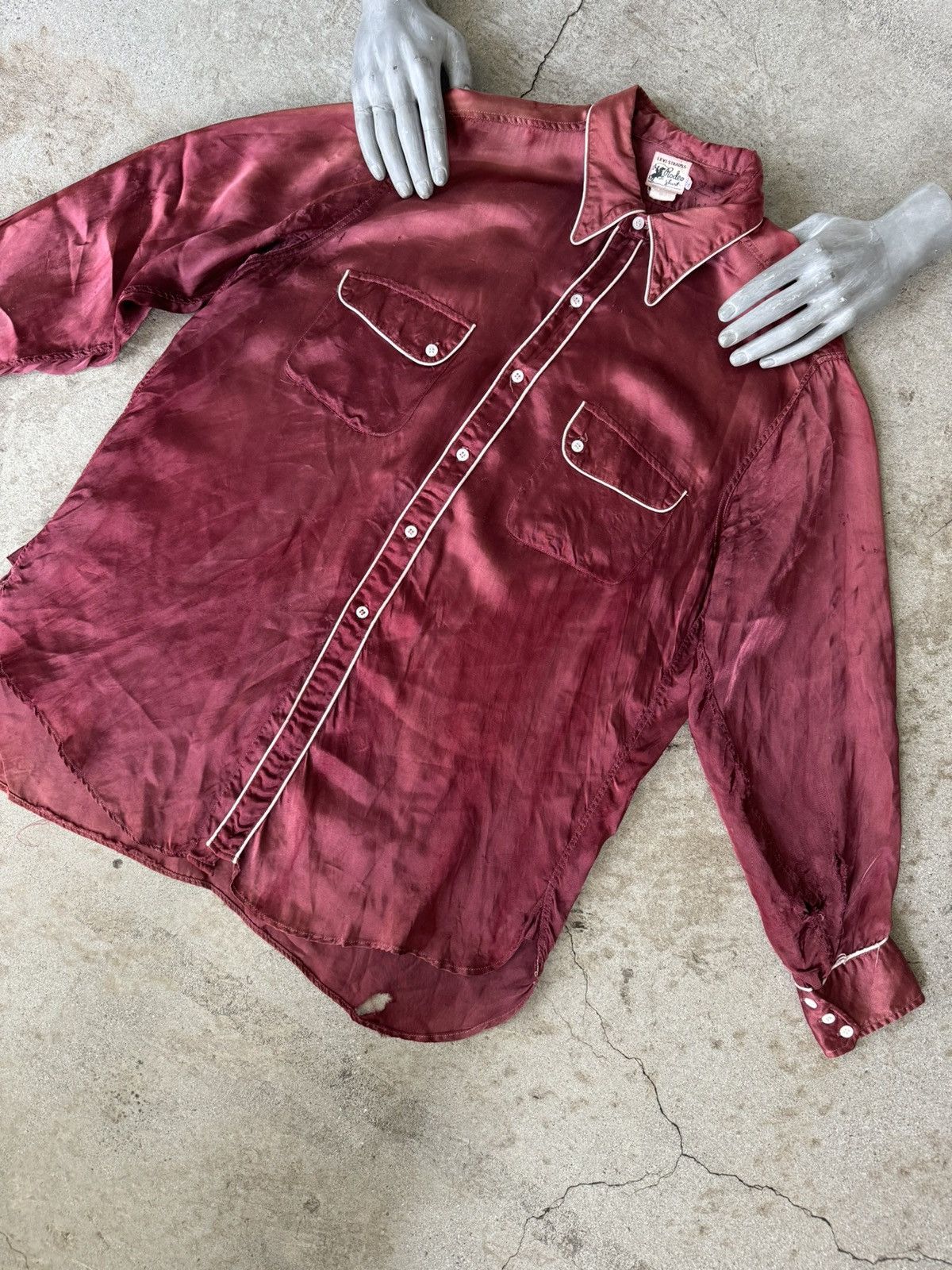 image of True Vintage 30’S Levis Silk Western Rodeo Shirt in Maroon, Men's (Size Large)