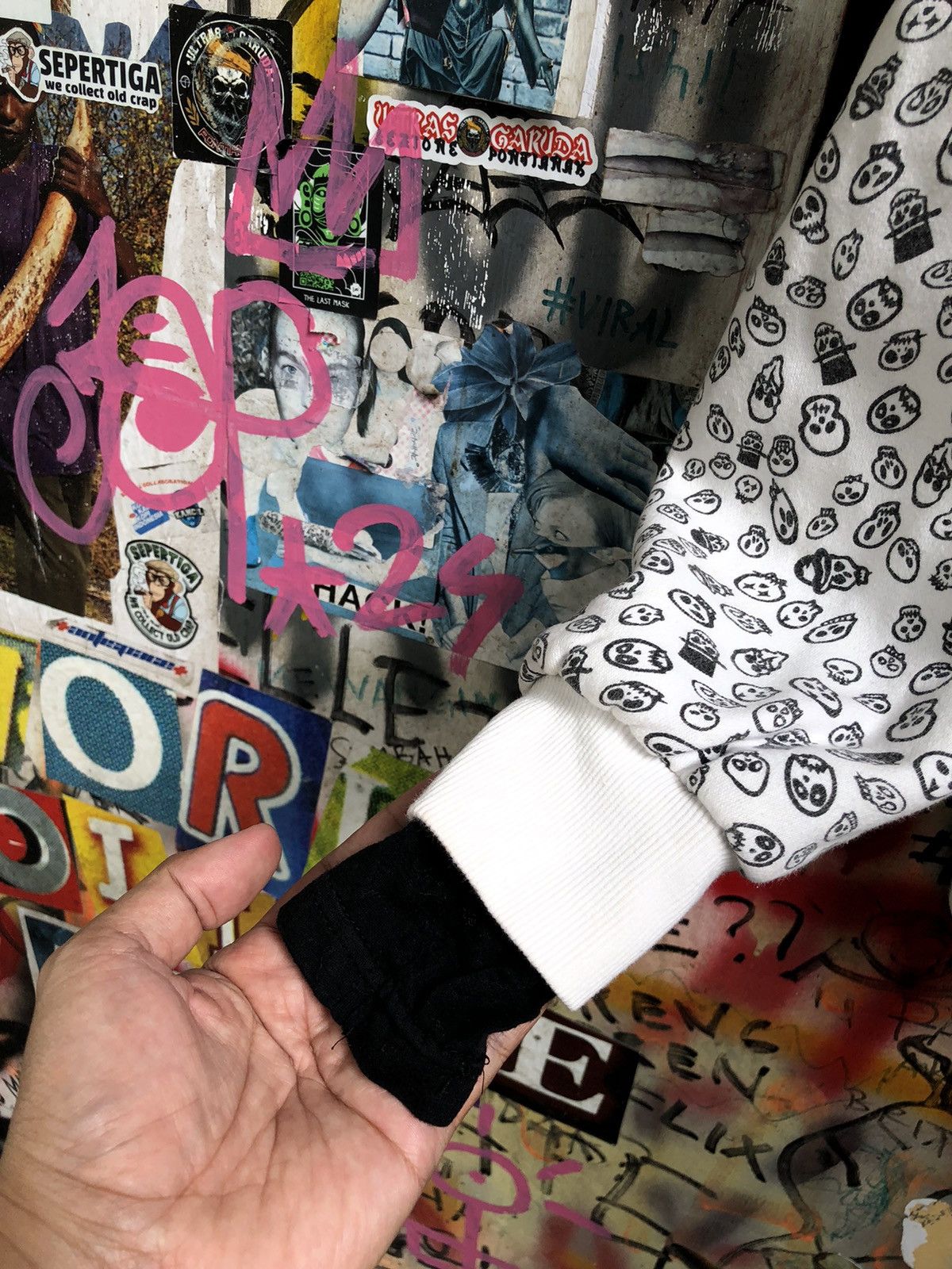 If Six Was Nine × Japanese Brand × Le Grande Bleu (L.G.B.) JAPANESE SKULL HOODIE FULL PRINT LGBSTYLE Size US XL / EU 56 / 4 - 6 Thumbnail