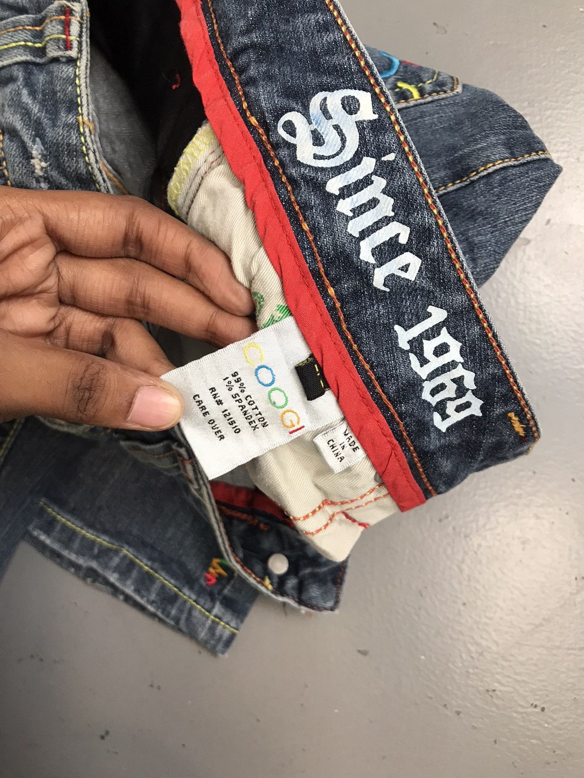 Coogi Vintage Coogi SpellOut embroidered denim jort Size 32" / US 10 / IT 46 - 10 Thumbnail