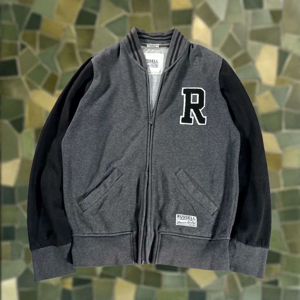Russell Athletic × Streetwear × Vintage Thrashed Sun Faded Russell