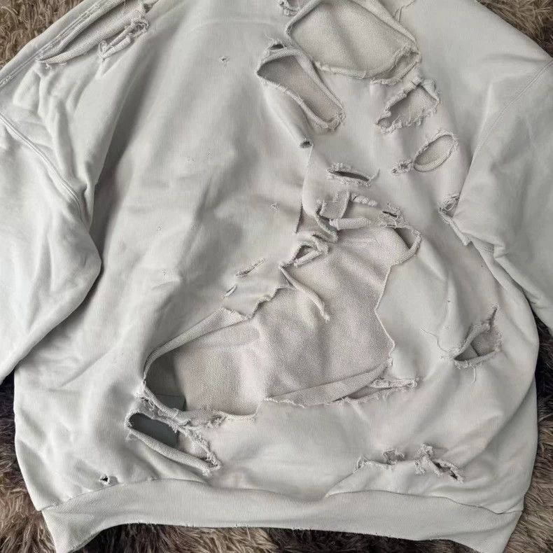 Balenciaga Balenciaga Mirror image logo behind havoc hoodie Size US M / EU 48-50 / 2 - 3 Thumbnail