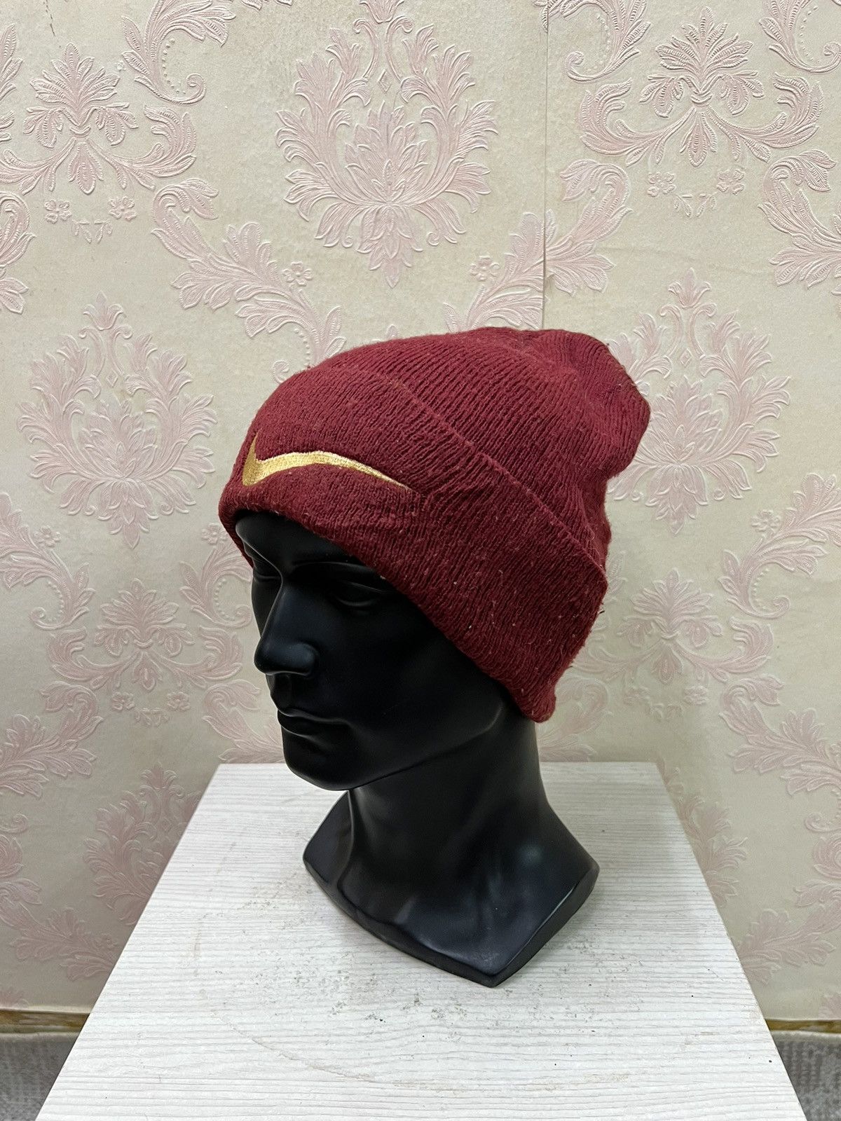 Nike Vintage Nike Swoosh Logo Beanie Hats Size ONE SIZE - 3 Thumbnail
