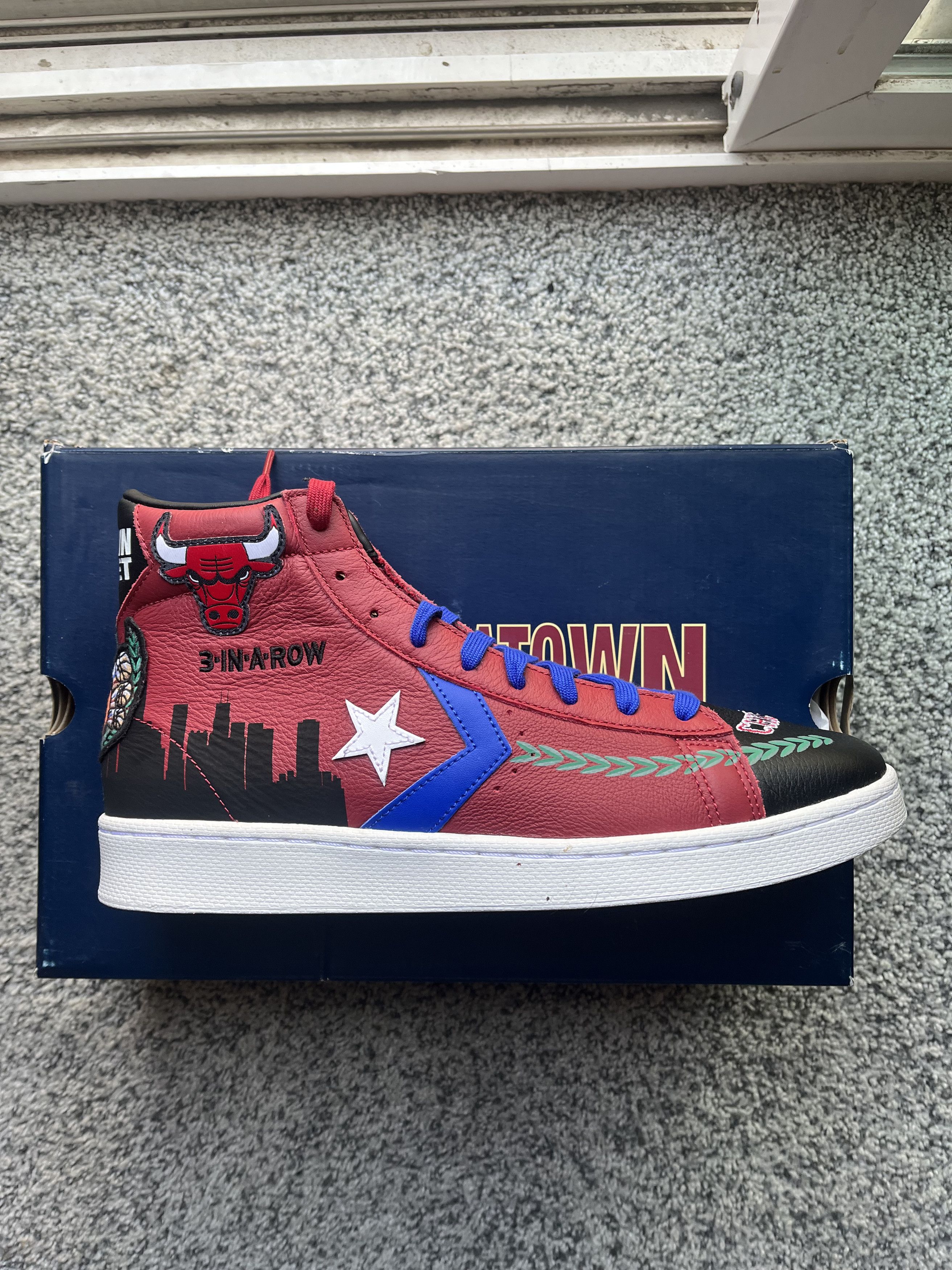 Converse × Market Converse X Chinatown Market Chicago Bulls Pro Lether High 11 Size US 11 / EU 44 - 1 Thumbnail