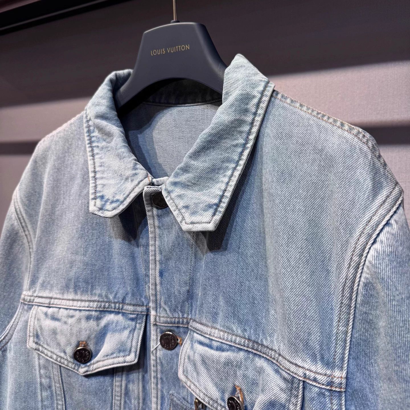 Louis Vuitton LV Workwear Denim Jkt Chest Tag 50 New Size US M / EU 48-50 / 2 - 4 Thumbnail