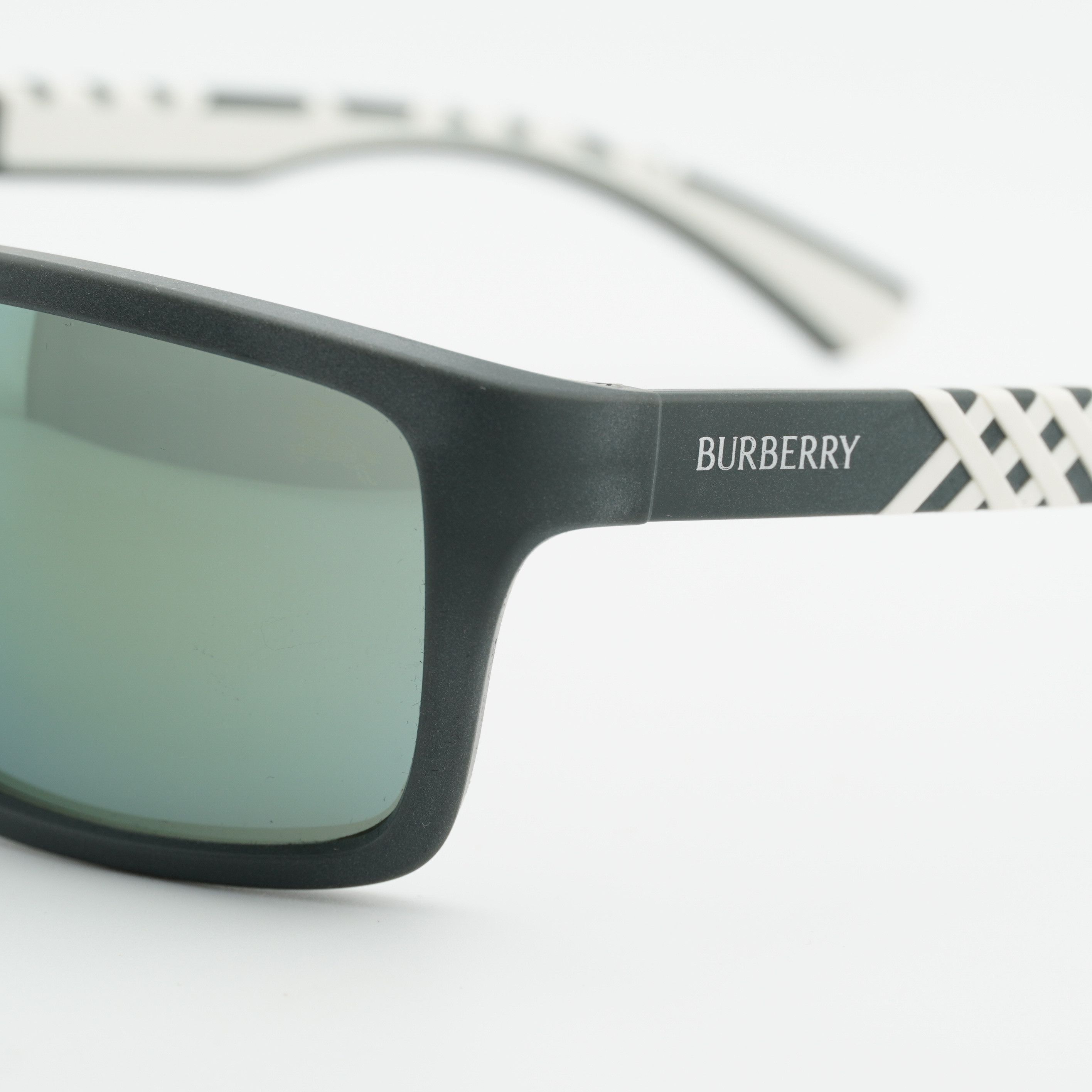 Burberry Burberry BE4483 42326R Sunglasses Green/White Rectangle Fram Size ONE SIZE - 2 Thumbnail